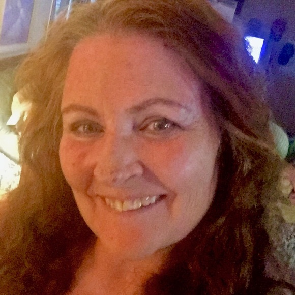 Meet your Posher, Pamela - Picture 3 of 3